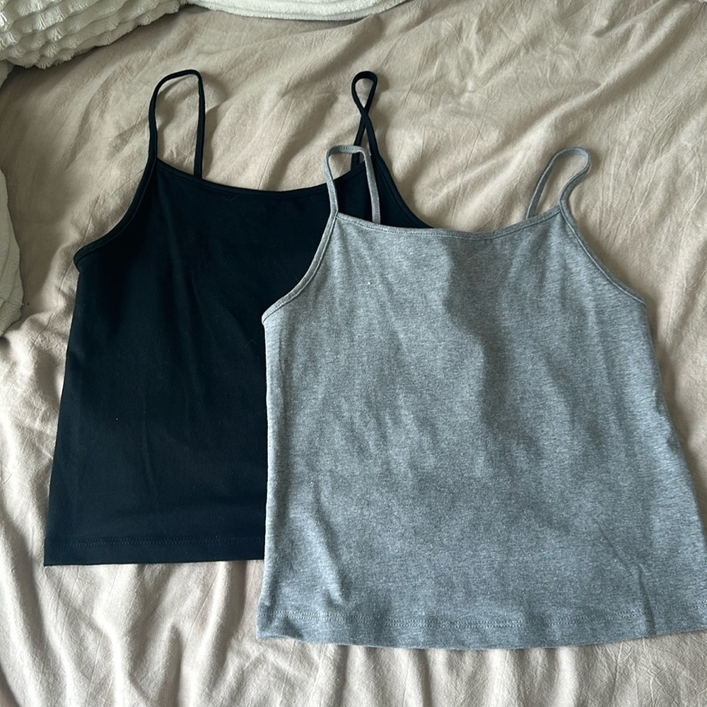 Grey and black tank